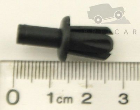 Image of LR033144, a 'PLASTIC TRIM CLIP EVOQUE - ALL NEW DISCOVERY 2017 ON' part