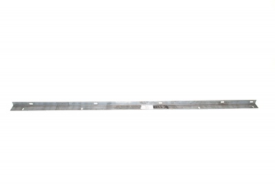 Image of 390124, a 'WING FIXING STRIP LONG LEFT HAND RANGE ROVER CLASSIC' part