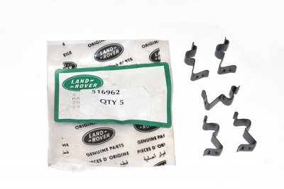 Image of 516962, a 'CHOKE CABLE RETAINING CLIP - SERIES 11 - 111' part