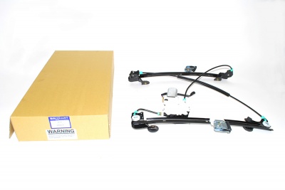 Image of LR006371, a 'ELECTRIC WINDOW REGULATOR RIGHT HAND FRONT - FREELANDER 1' part