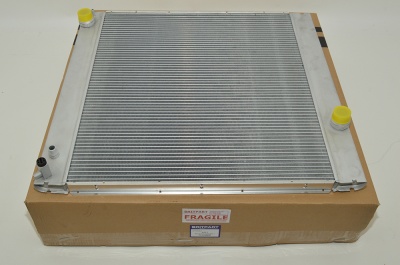 Image of PCC000850, a 'RADIATOR BLOCK 4.4L PETROL RANGE ROVER VOGUE' part