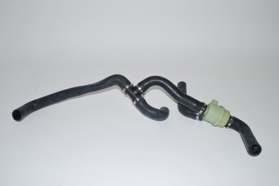 Image of PCH001190, a 'HOSE ASSY INC. THERMOSTAT 1.8P FREELANDER' part