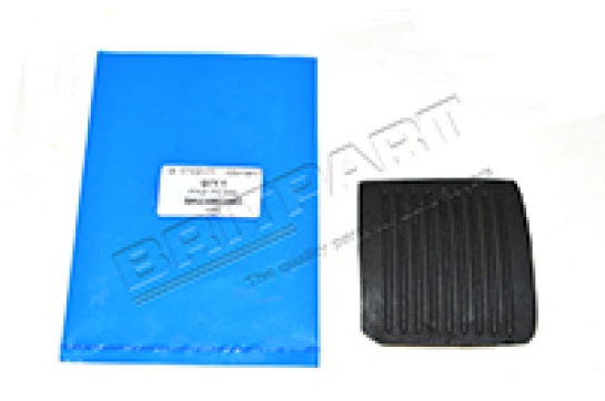 Image of SKE500060G, a 'BRAKE + CLUTCH PEDAL RUBBER DEFENDER' part