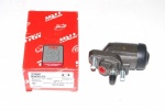 WHEEL CYLINDER RIGHT HAND FRONT 109 + 88 SERIES 11 + 111