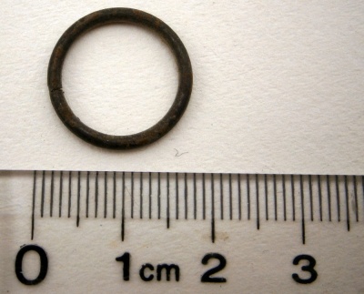 Image of 606220, a 'BENDIX RETAINER2.6L STARTER MOTOR SERIES 2 + 3' part