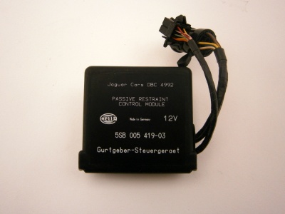 MODULE- SEAT BELT PASSIVE RESTRAINT - JAGUAR XJ6 XJ12 1988 - 90