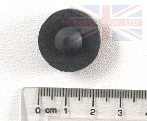 Image of 332647, a 'BONNET BUFFER BULKHEAD  - DEFENDER TO VIN LA' part