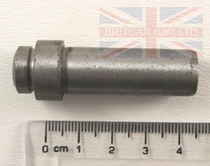 Image of 568686, a 'INLET VALVE GUIDE 2.25 PETROL SERIES 11 - 111' part