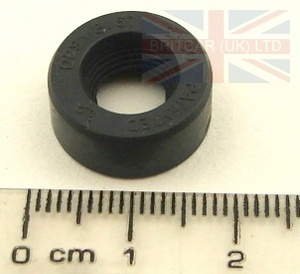 Image of 571142, a 'OIL SEAL MAINSHAFT LT95+LT85 - RANGE ROVER CLASSIC - DEFENDER' part