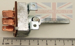 Image of AEU1205, a 'SWITCH ASSY A/C FAN RRC' part