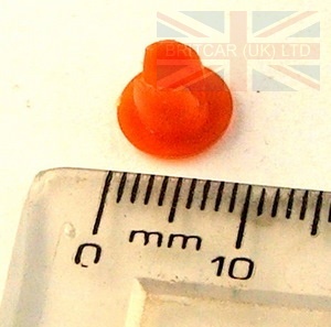 Image of AFU3075, a 'STUD PANEL CLOSING RANGE ROVER CLASSIC >95MY' part