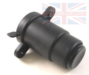 Image of ALR6310, a 'TAILGATE PUSH BUTTON BLACK P38 RANGE ROVER' part