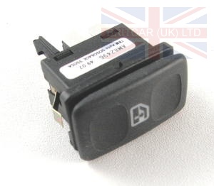 Image of AMR2496, a 'BLACK SWITCH - ELECTRIC WINDOW DISCOVERY 1 - RANGE ROVER CLASSIC' part