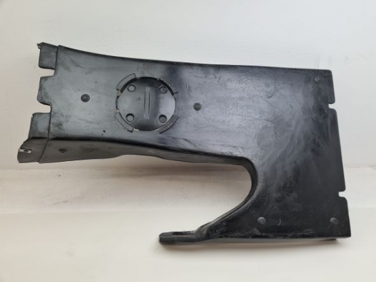 Image of AWR5428, a 'REAR ENGINE UNDERTRAY - DEFENDER ' part