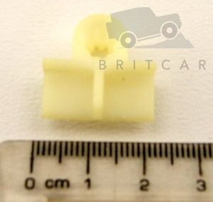Image of BTR8213, a 'WINDSCREEN GLAZING SUPPORT - DISCOVERY 1 - RANGE ROVER CLASSIC' part