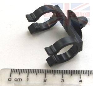 Cable Clips, Ties & Grommets 