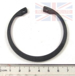 Image of CR110625, a 'CIRCLIP VISCOUS FAN DISCOVERY 2  - DEFENDER' part