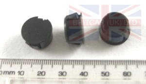 Image of DBD500020PVJ, a 'ROOF RAIL BLANKING PLUG DISCOVERY 2' part