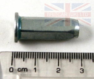 Image of DYH500010, a 'NUT M6 CAPTIVE LONG' part