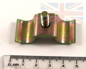 Image of ESR2579, a 'CLAMP AUTO TRANSMISSION PIPES RANGE ROVER CLASSIC - DISCOVERY 1' part