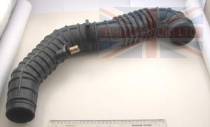Image of ESR2731, a 'HOSE AIR CLEANER TO TURBO LESS EGR DEFENDER' part