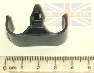 Image of ESR3940, a 'PLASTIC FUEL PIPE CLIP - TWIN 12MM - FREELANDER 1' part