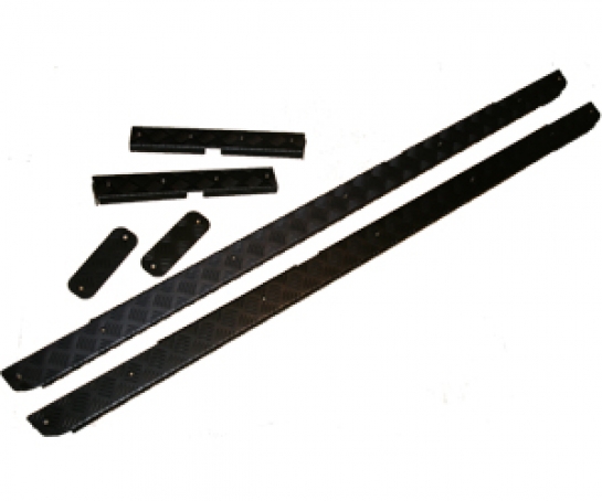 Image of EBN500051, a 'TREAD PLATE KIT BLACK 110 DEFENDER' part