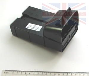 Image of FBD500140PVJ, a 'CUP HOLDER EBONY BLACK IN DASH DISCOVERY 3' part