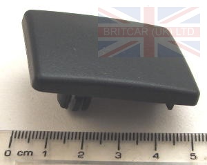 Image of FBV000070PMA, a 'SWITCH BLANK DEFENDER FROM VIN 2A' part