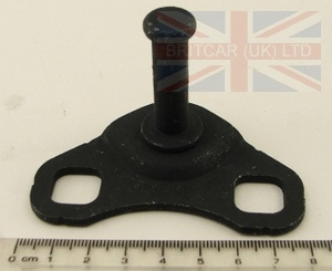 Image of FQQ000040, a 'LOWER TAILGATE STRIKER - DISCOVERY 3 + 4' part