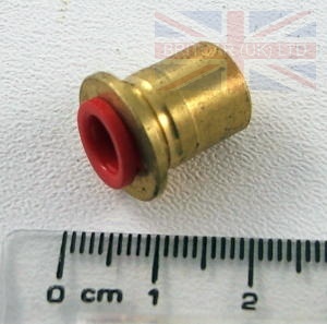 Image of FTC5085, a 'AXLE BREATHER ADAPTOR DEFENDER - P38 RANGE ROVER' part
