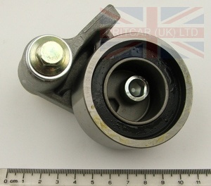 Image of LHB101630L, a 'CAM DRIVE TENSIONER PULLEY V6 - FREELANDER 1' part