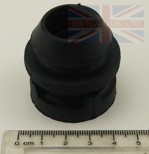 Image of LR000242, a 'RADIATOR SUPPORT INSULATOR FREELANDER 2 - EVOQUE' part