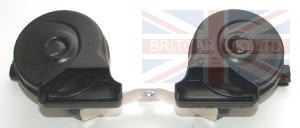 Image of LR001646, a 'TWIN HORN ASSY FL2' part