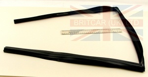 Image of LR001730, a 'RIGHT HAND REAR DOOR GLASS RUN - FREELANDER 2' part