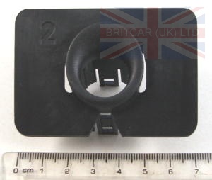 Image of LR001958, a 'PARKING SENSOR BRACKET INNER FREELANDER 2' part