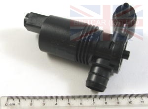 Image of LR002301, a 'WINDSCREEN + HEADLAMP PUMP FREELANDER 2' part