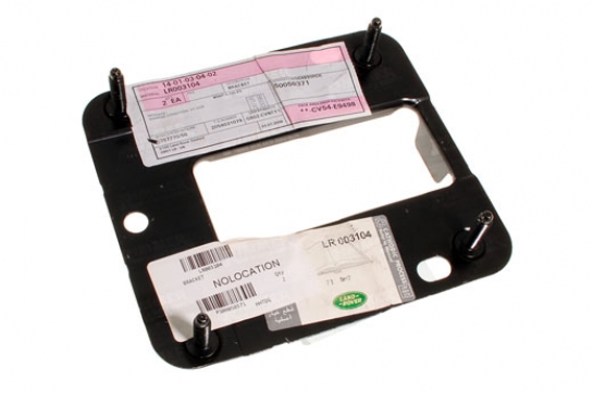 Image of LR003104, a 'REAR BUMPER REINFORCEMENT BRACKET FREELANDER 2' part