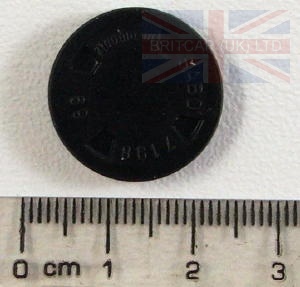 Image of LR005002, a 'ACCESS PLUG CLUTCH HOUSING - DEFENDER 2007 MODELS ONWARDS' part