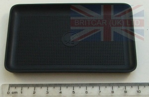 Image of LR006923, a 'RUBBER MAT CONSOLE TRAY FREELANDER 2' part
