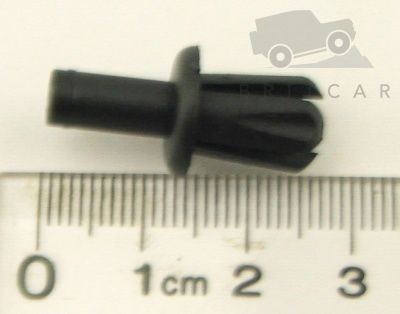 Image of LR033144, a 'PLASTIC TRIM CLIP EVOQUE - ALL NEW DISCOVERY 2017 ON' part