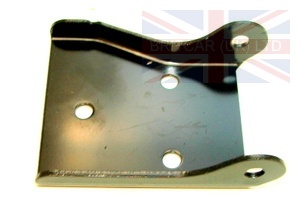 Image of MUC9871, a 'SEAT BRACKET CENTRE-MID ROW 110 DEFENDER' part