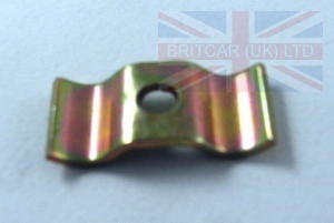 Image of NTC6847, a 'OIL COOLER PIPE CLAMP DEFENDER - DISCOVERY 1 - FREELANDER 1' part