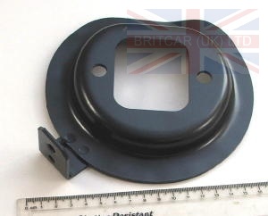 Image of REG000020, a 'FRONT AXLE COIL SPRING SEAT RIGHT HAND - DISCOVERY 2' part