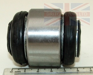 Image of RHF000260, a 'REAR UPPER SUSPENSION BUSH - L322 RANGE ROVER VOGUE' part