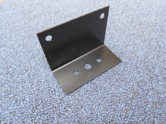 Image of RRC3011, a 'BRACKET RESTRICTOR INDICATOR 2.5 DEFENDER' part