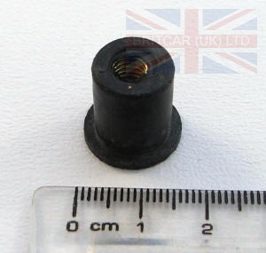 Image of RTC4779, a 'RAWLNUT RUBBER HEADLAMP WASHER' part
