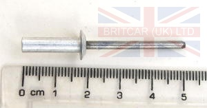 Image of RU612503, a 'RIVET - MULTIPLE APPLICATIONS - RANGE ROVER CLASSIC - DEFENDER' part