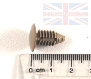 Image of YOO3100SMJ, a 'TRIM CLIP RETENTION - BEIGE - P38 RANGE ROVER' part