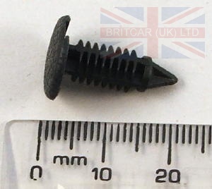 Image of YOO5098PMP, a 'TRIM CLIP FIR TREE STYLE DEFENDER' part